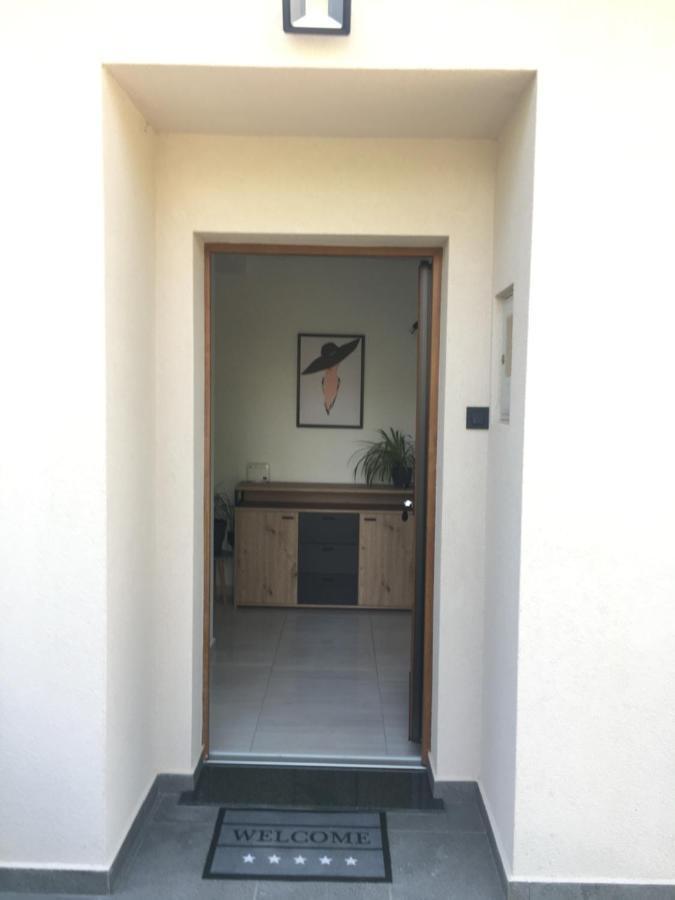 Apartman Noemi Rabac Bagian luar foto